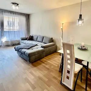 Luxury In And Free Parking Apartment