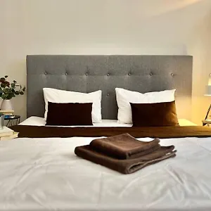 Beautiful New Town Apartment